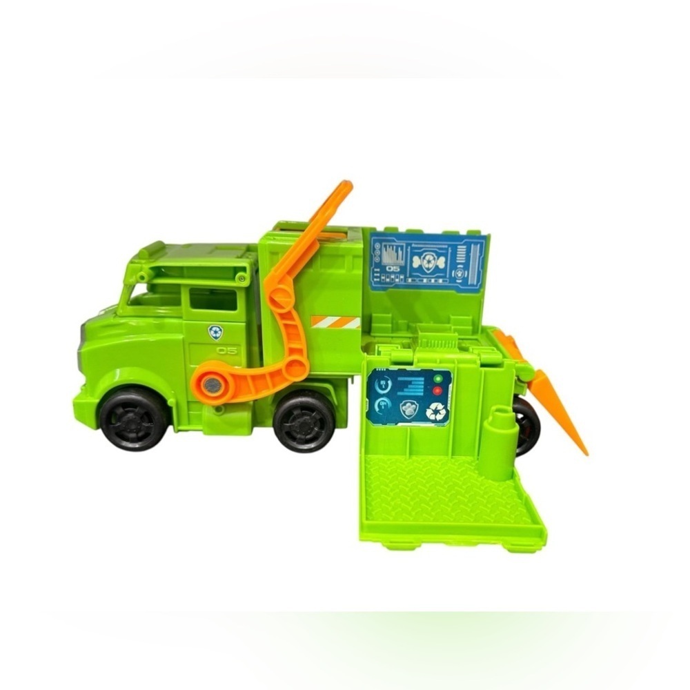 Nickelodeon’s Rocky Paw Patrol Deluxe Garbage Truck Vehicle